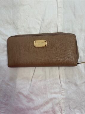 Michael Kors Wallet in Taupe with Gold Hardware